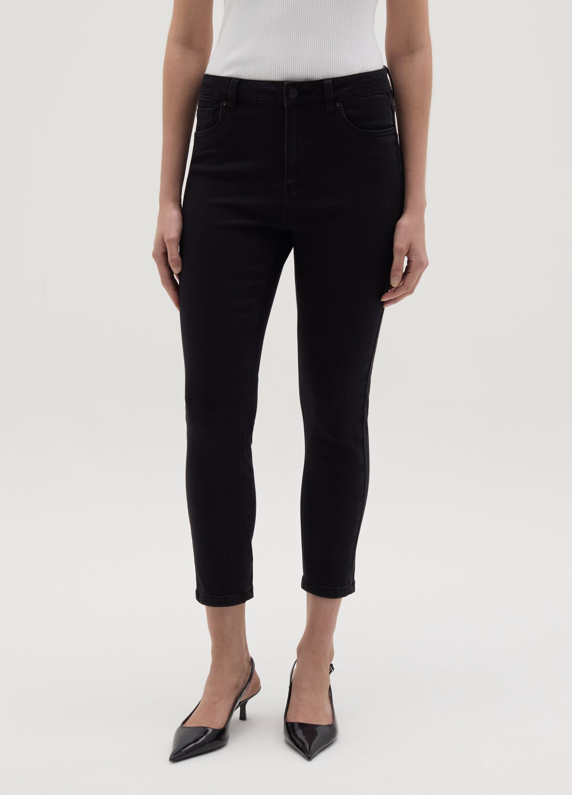 Skinny-fit crop jeans
