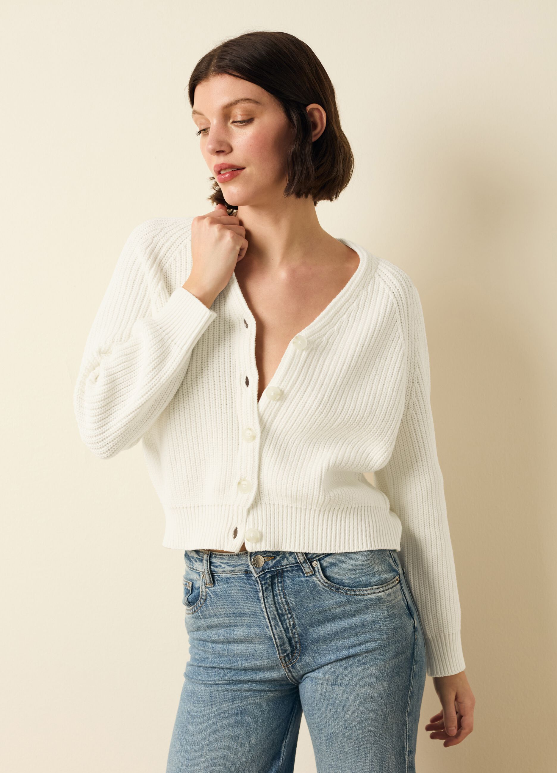 Cardigan with raglan sleeves