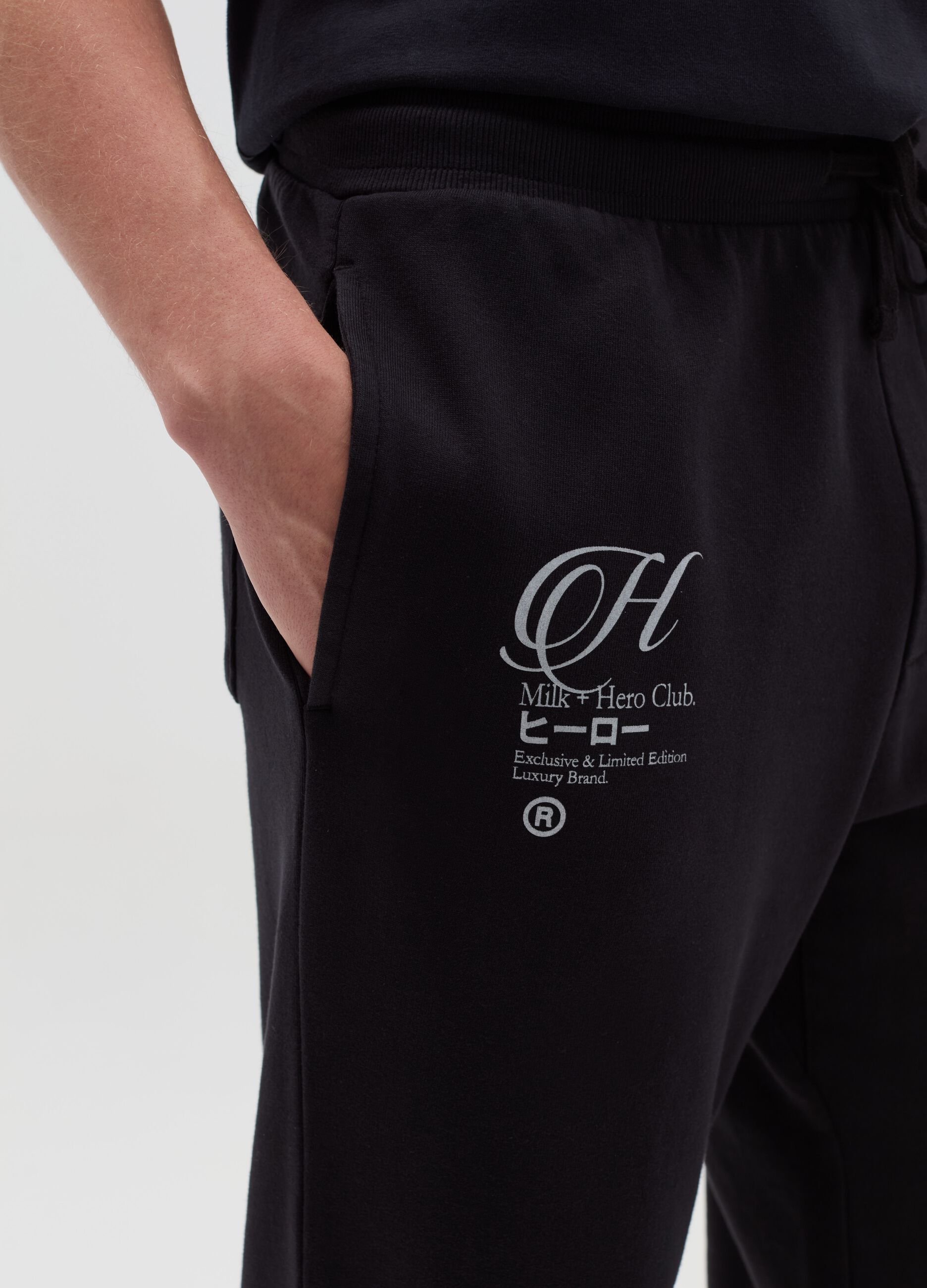 Fleece joggers with print