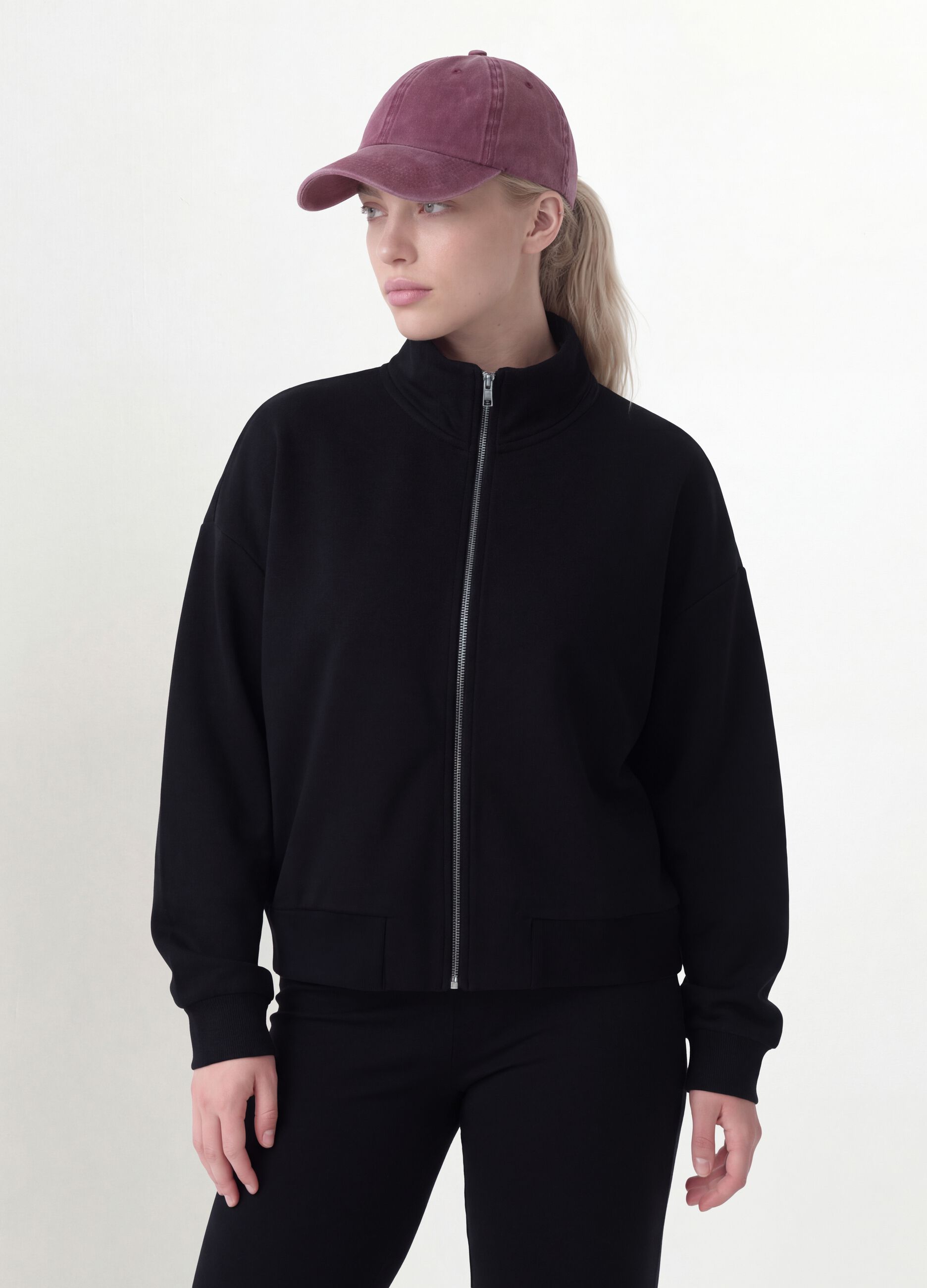 Felpa full zip nera in viscosa elasticizzata con colletto