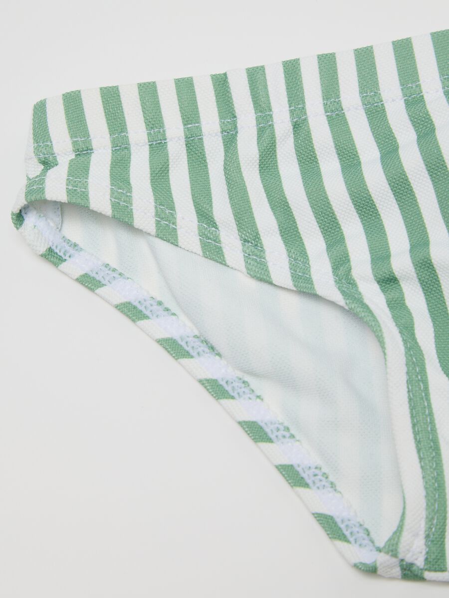 Boys’ swim briefs in multicoloured stretch fabric_3