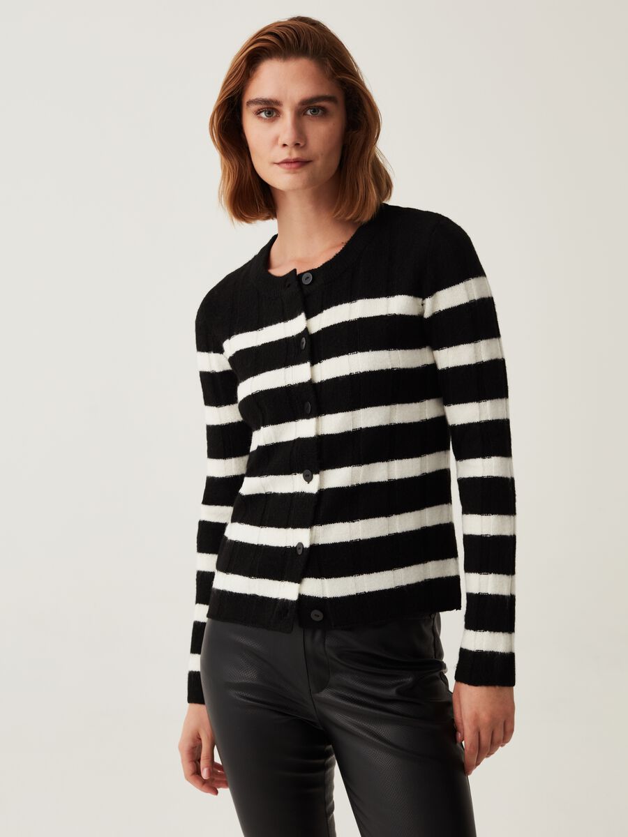 Cardigan a coste con fantasia a righe_0