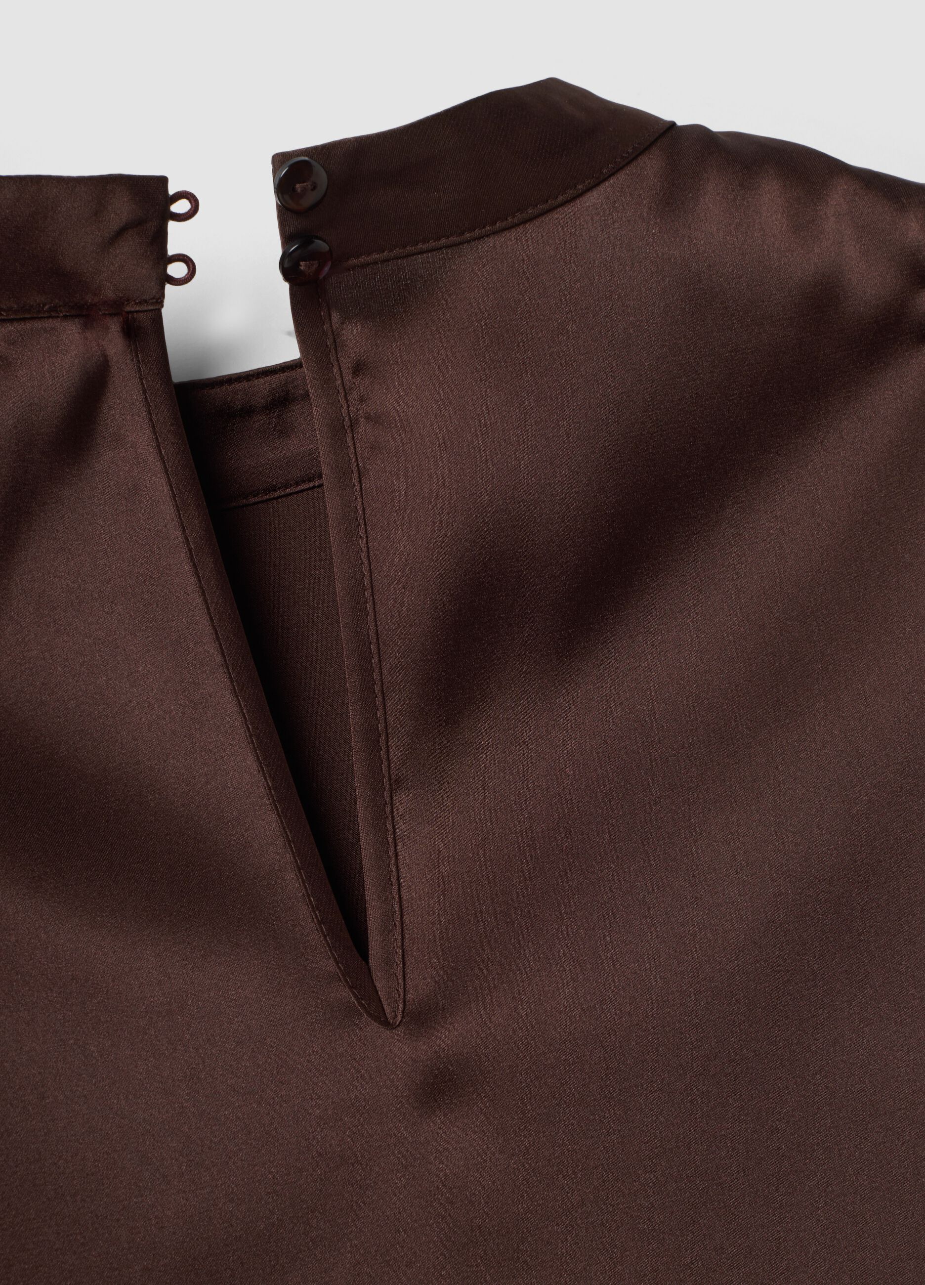 Brown sleeveless top in stretch fabric