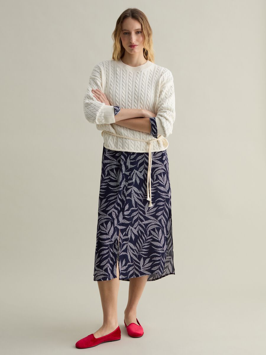Ribbed pullover with cable-knit design_1