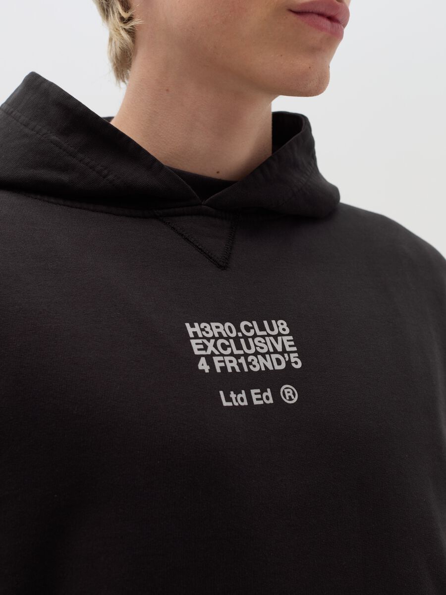Hoodie with print_2