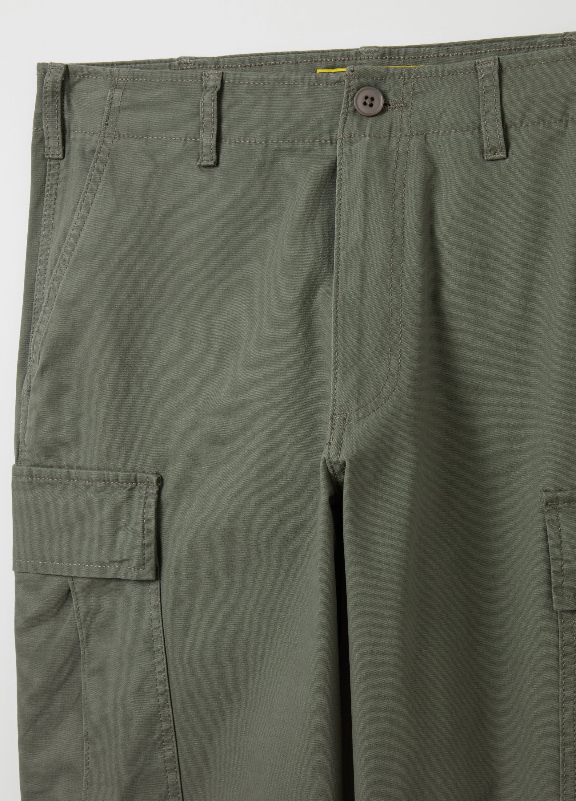 Cargo trousers with internal drawstring