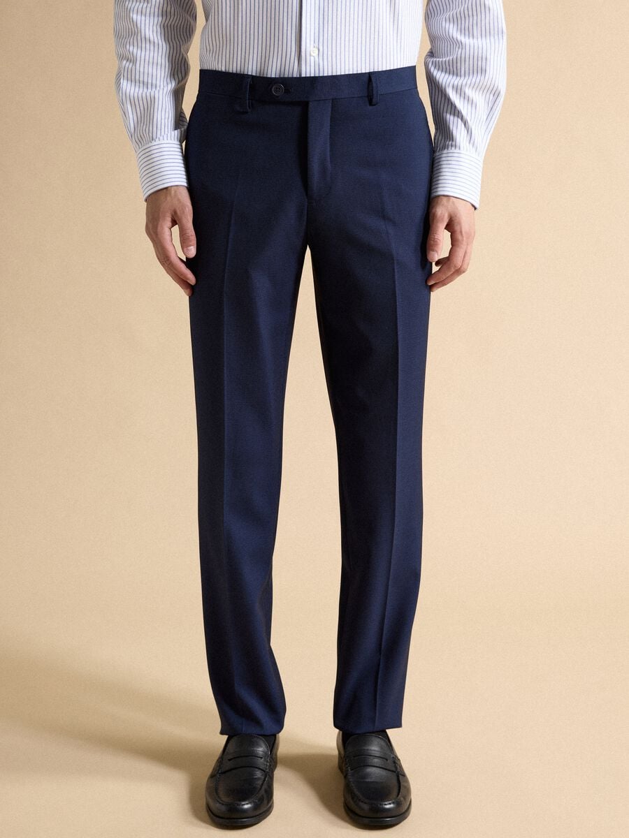 Pantaloni formali blu in tessuto stretch slim fit_1