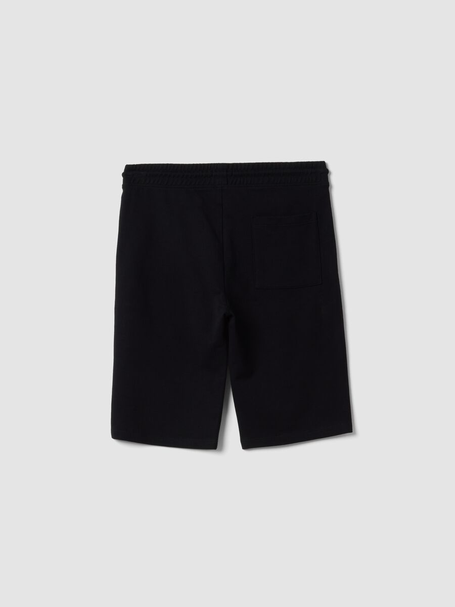 Pantaloni corti in misto cotone nero da ragazzo comfort fit_1