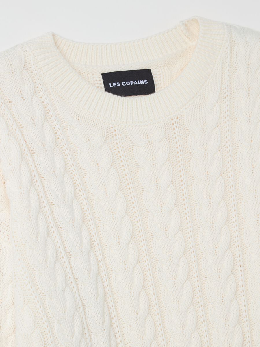 Cable-knit pullover with round neck_1