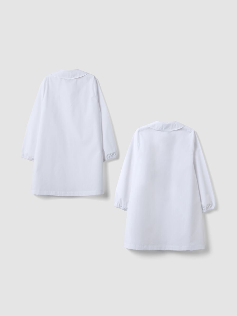 2-pack of white girls&rsquo; school aprons with classic collar_1