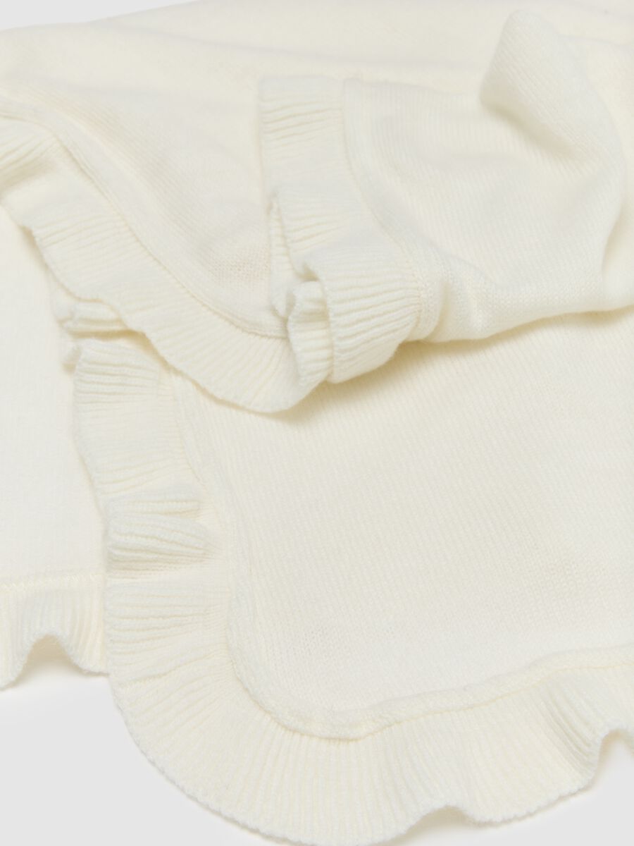 White Scarf_2