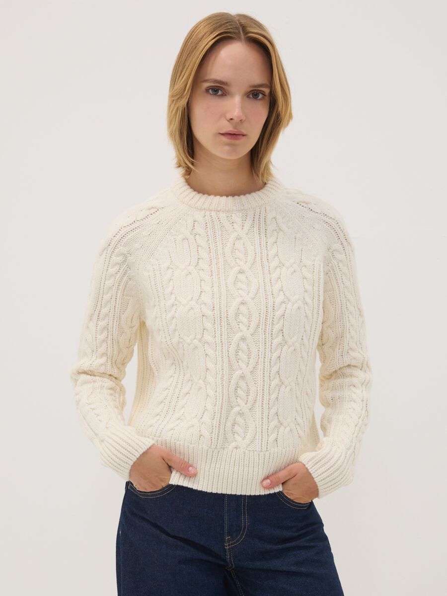 White wool-blend cable-knit crew-neck jumper_1