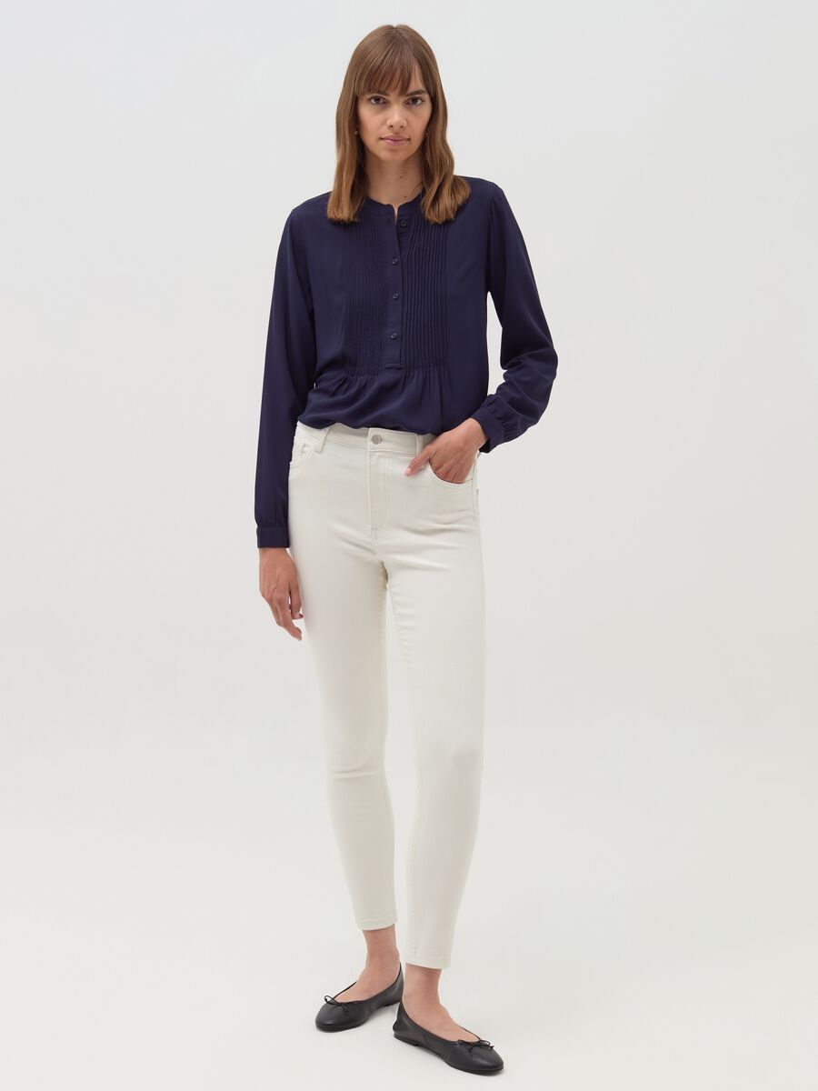 Shirt with pleated detail_1