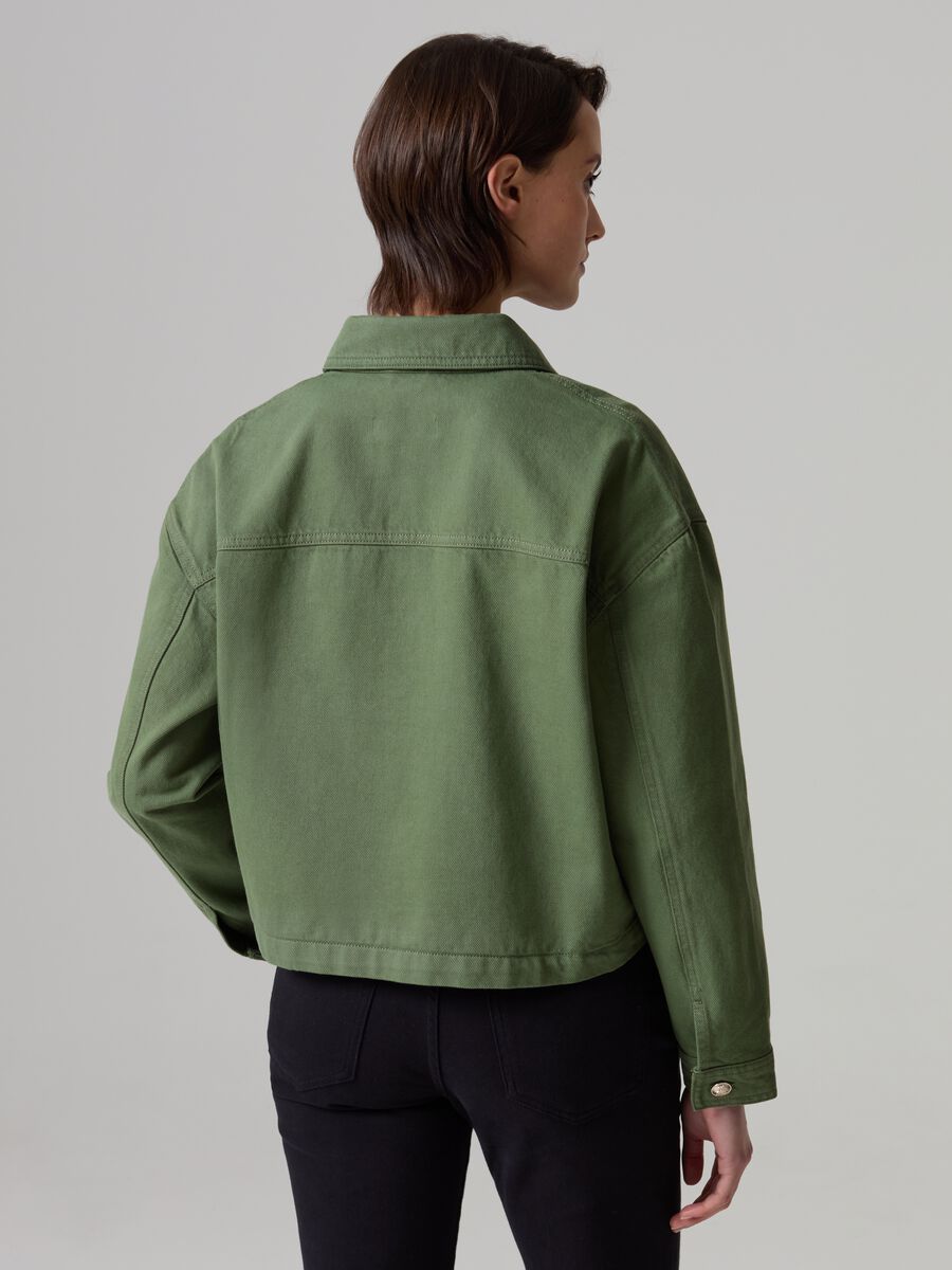 Short oversized jacket with buttons_2
