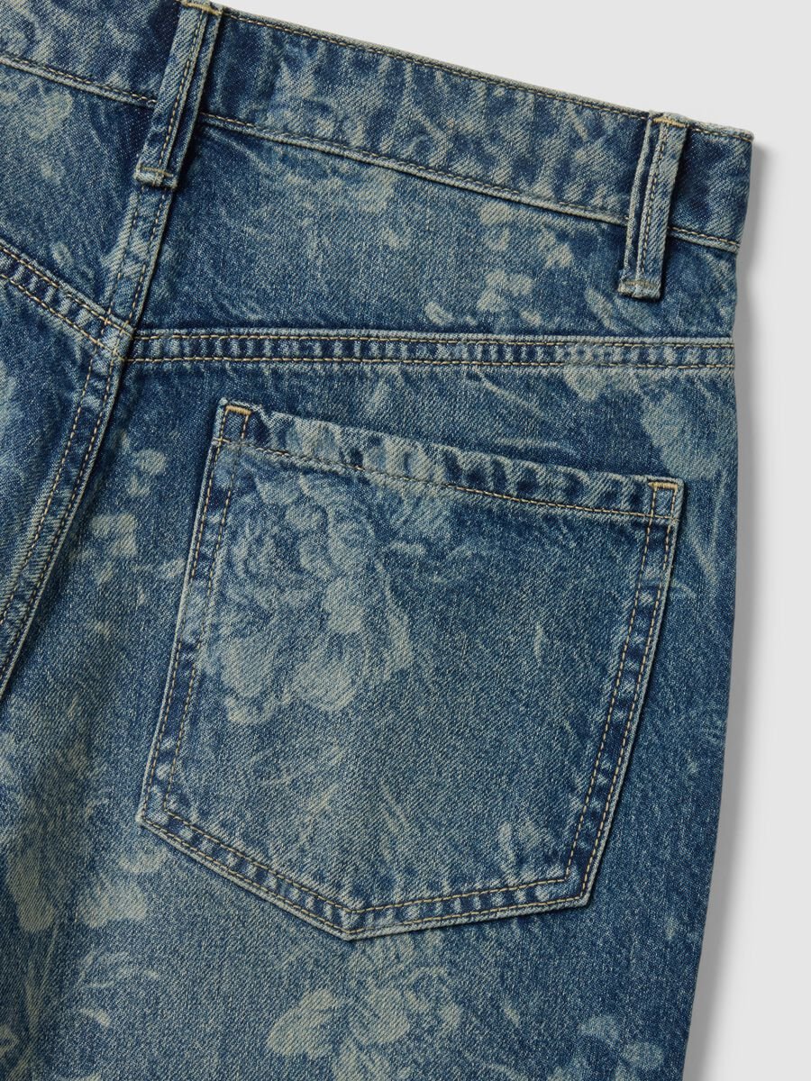 Wide leg blue denim pure cotton jeans with floral design_5