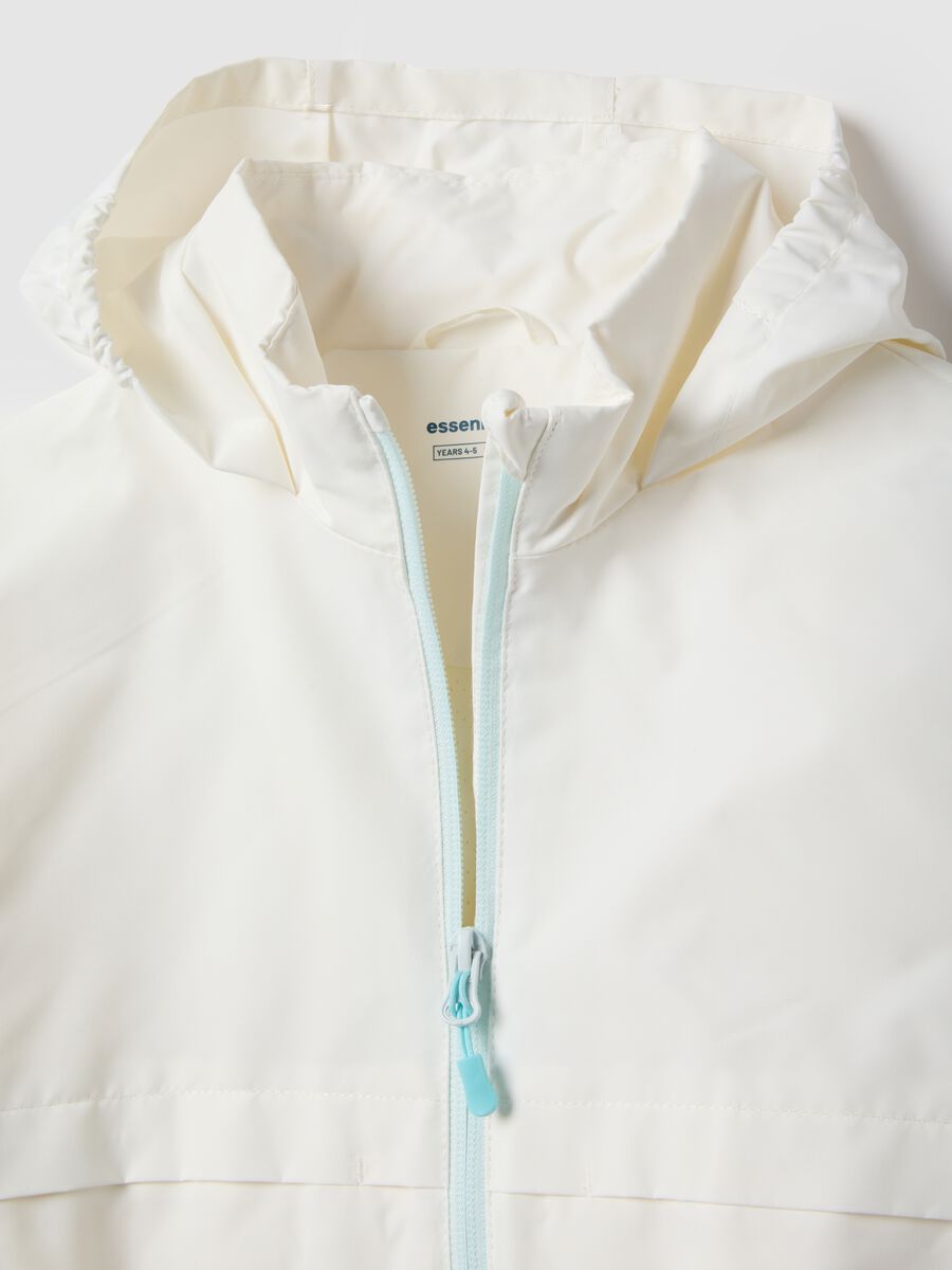 White lightweight girls' jacket regular fit with zip and hood_2