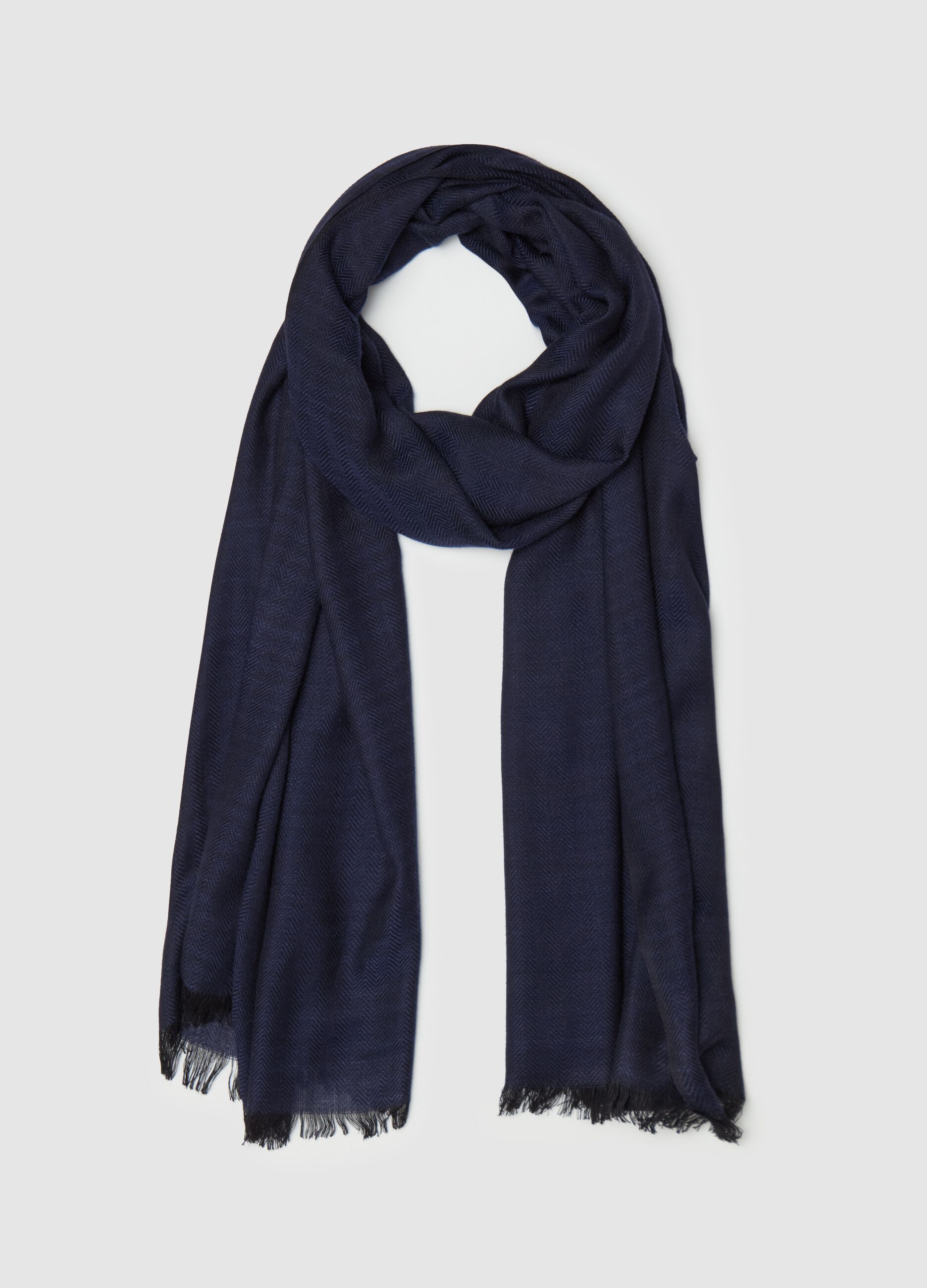 Pashmina with herringbone design