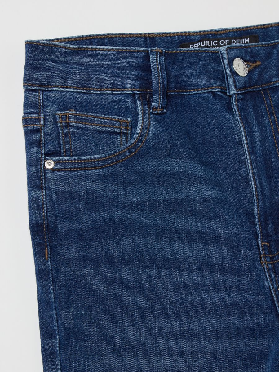 Skinny-fit high-rise jeans_5