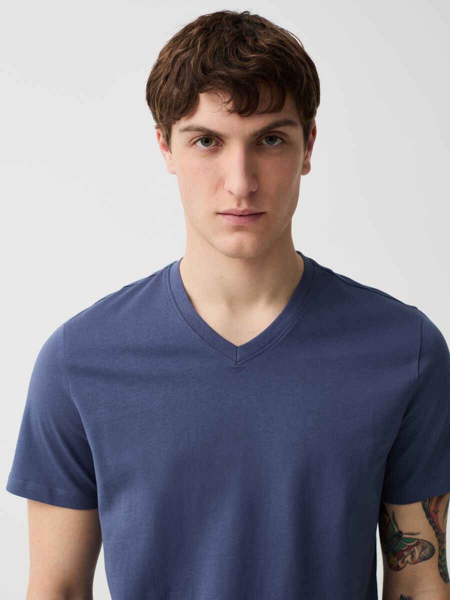 Organic cotton T-shirt with V neck_0