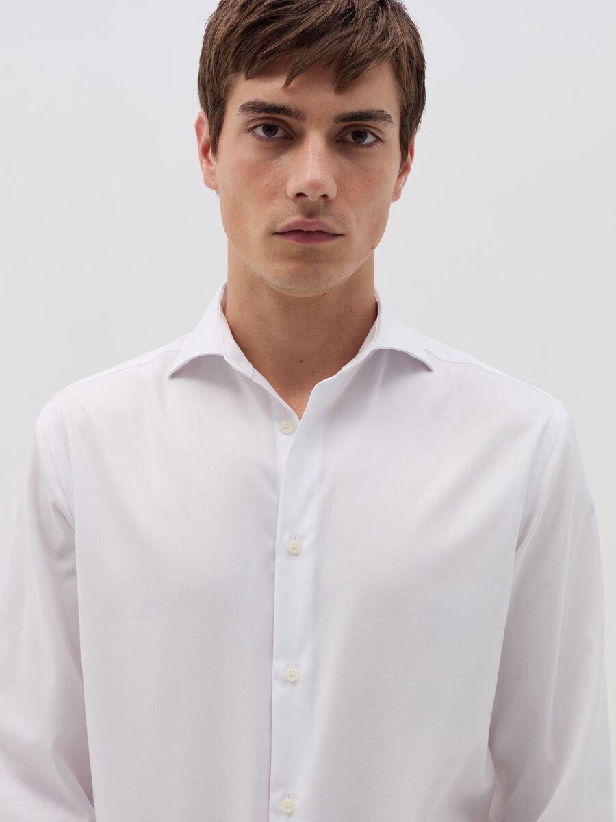 Regular-fit shirt in double-twist cotton_2