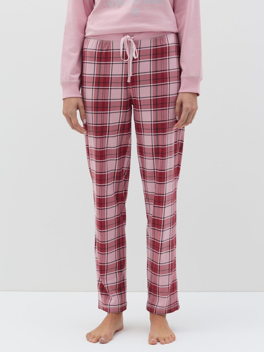 Pyjamas with "Baby It's Cold Outside" print_2