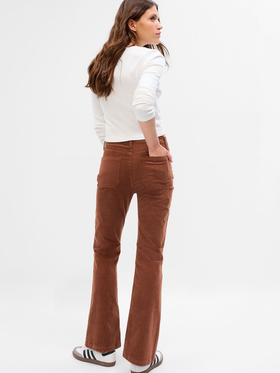 Pantaloni flare fit a vita alta in corduroy_1