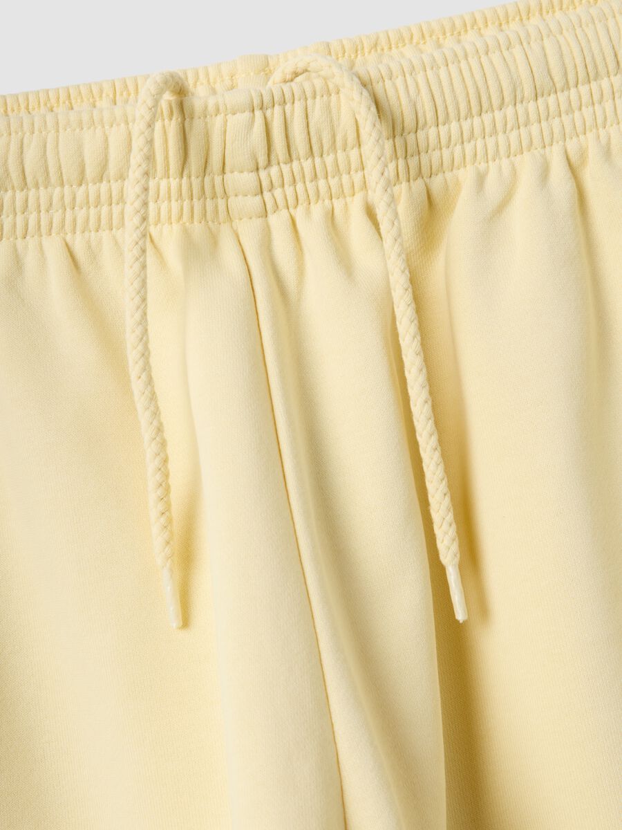 Yellow cotton-blend shorts with elasticated waist_5