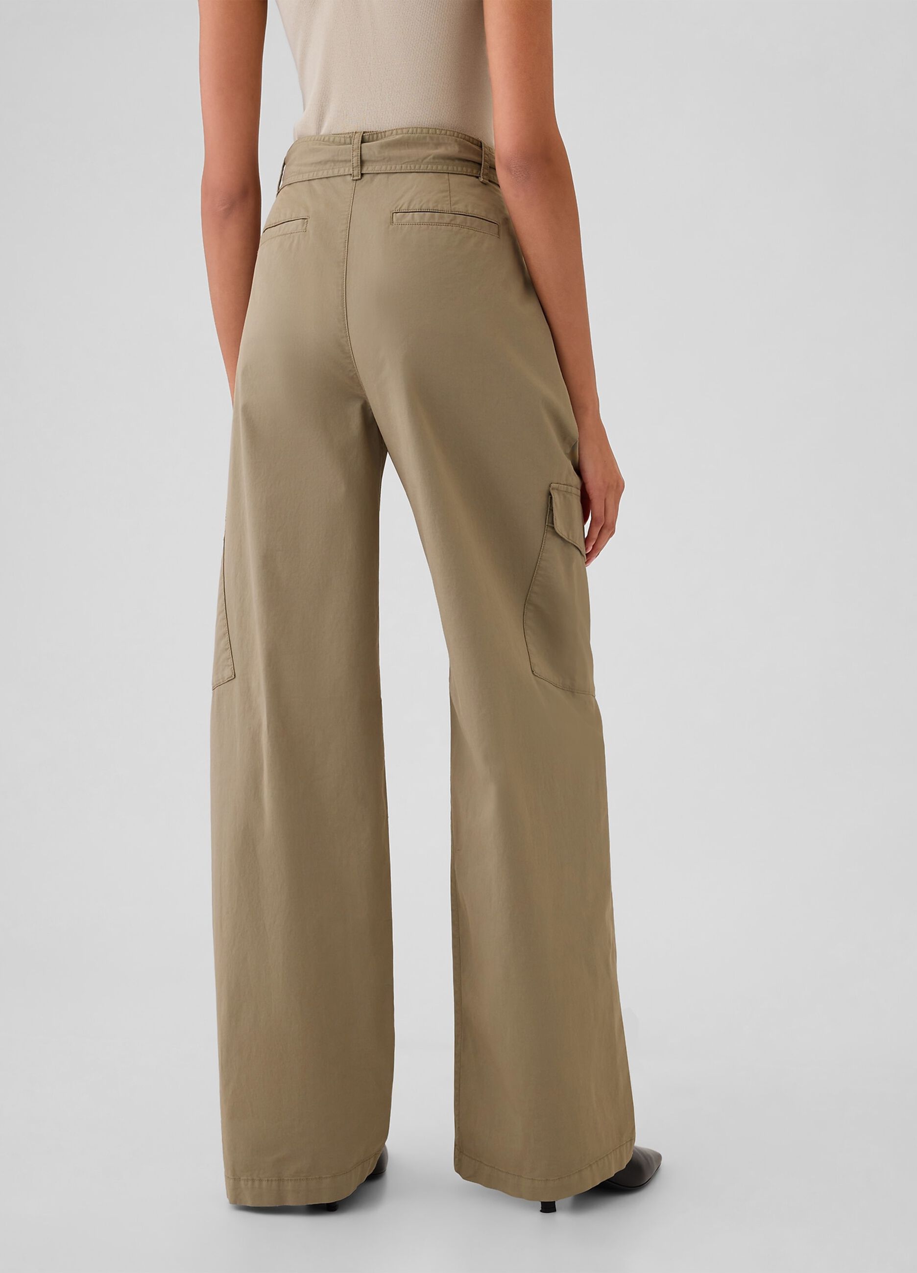 Cargo trousers in stretch twill with belt