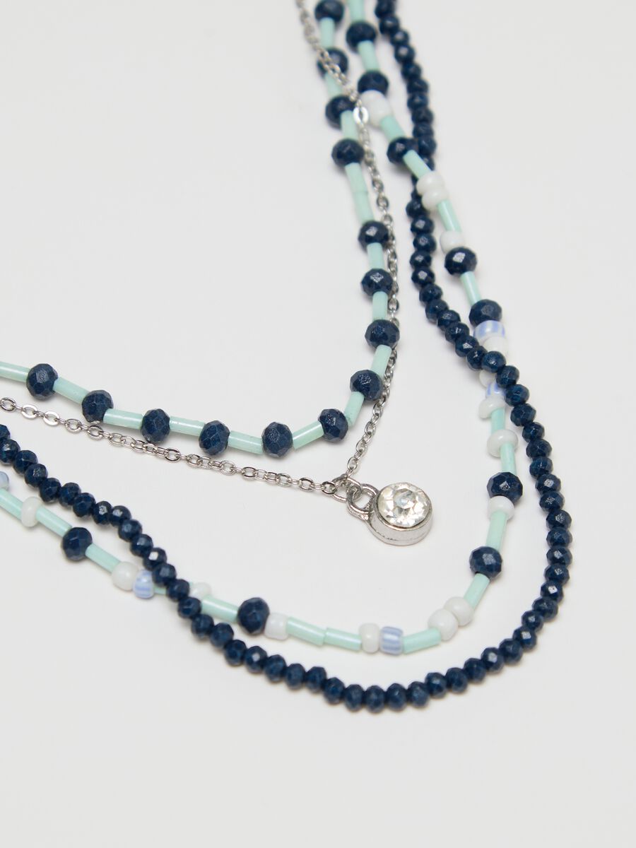 Multi-strand necklace with beads and diamanté pendant_1