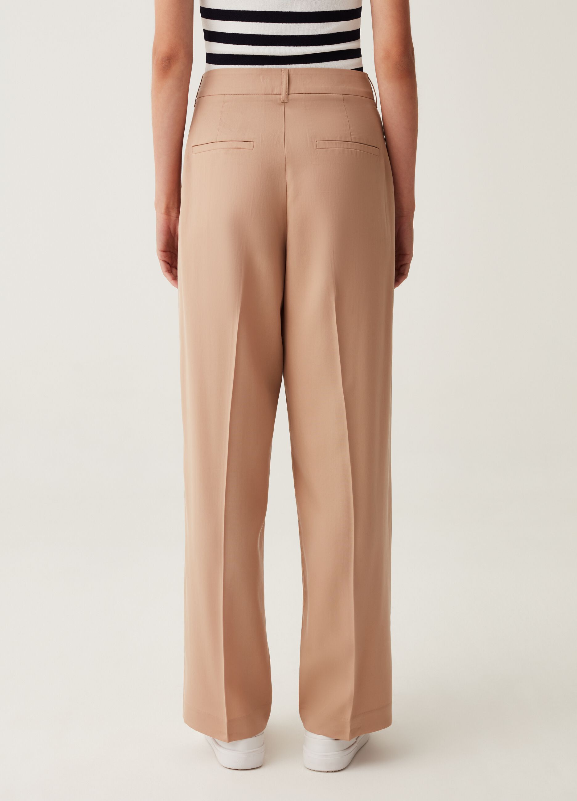 Pantaloni palazzo a vita alta_2