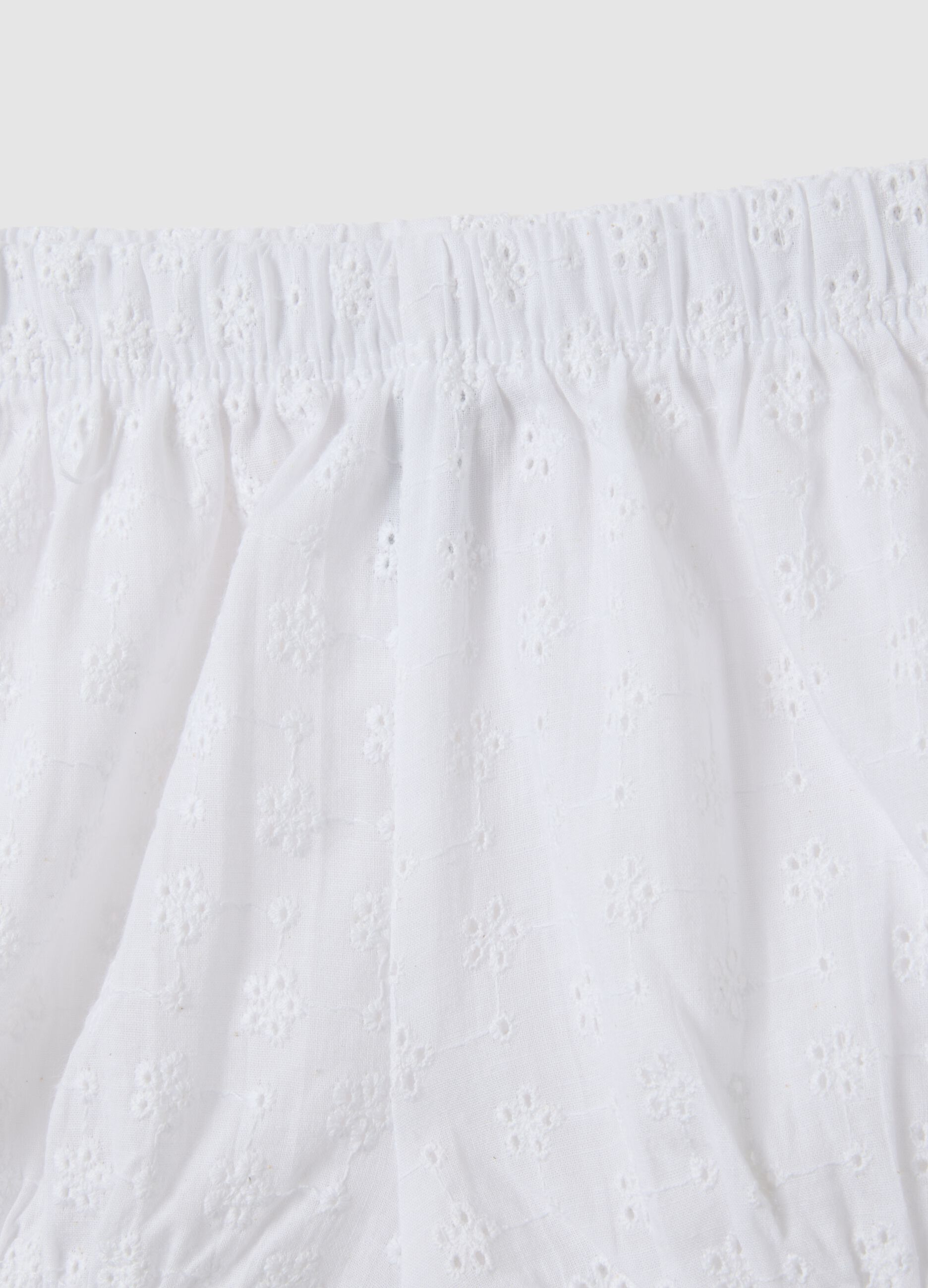 Girls' white regular fit pure cotton shorts