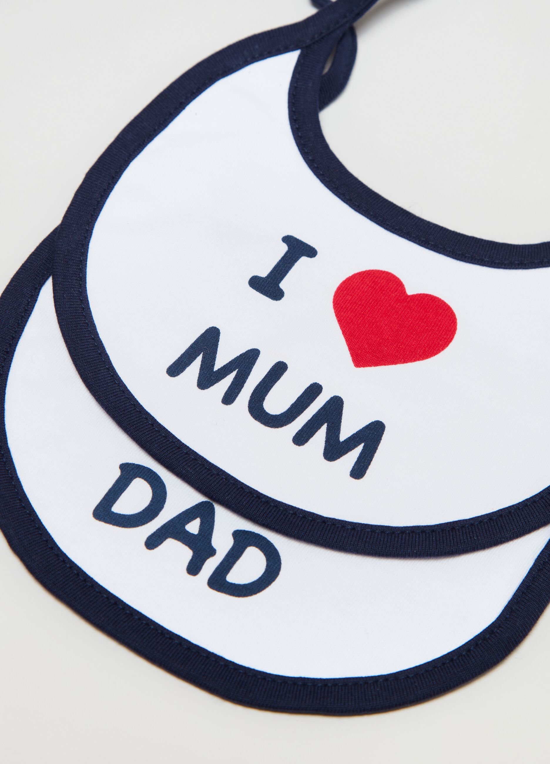 Two-pack I Love Mum and Love Dad bibs