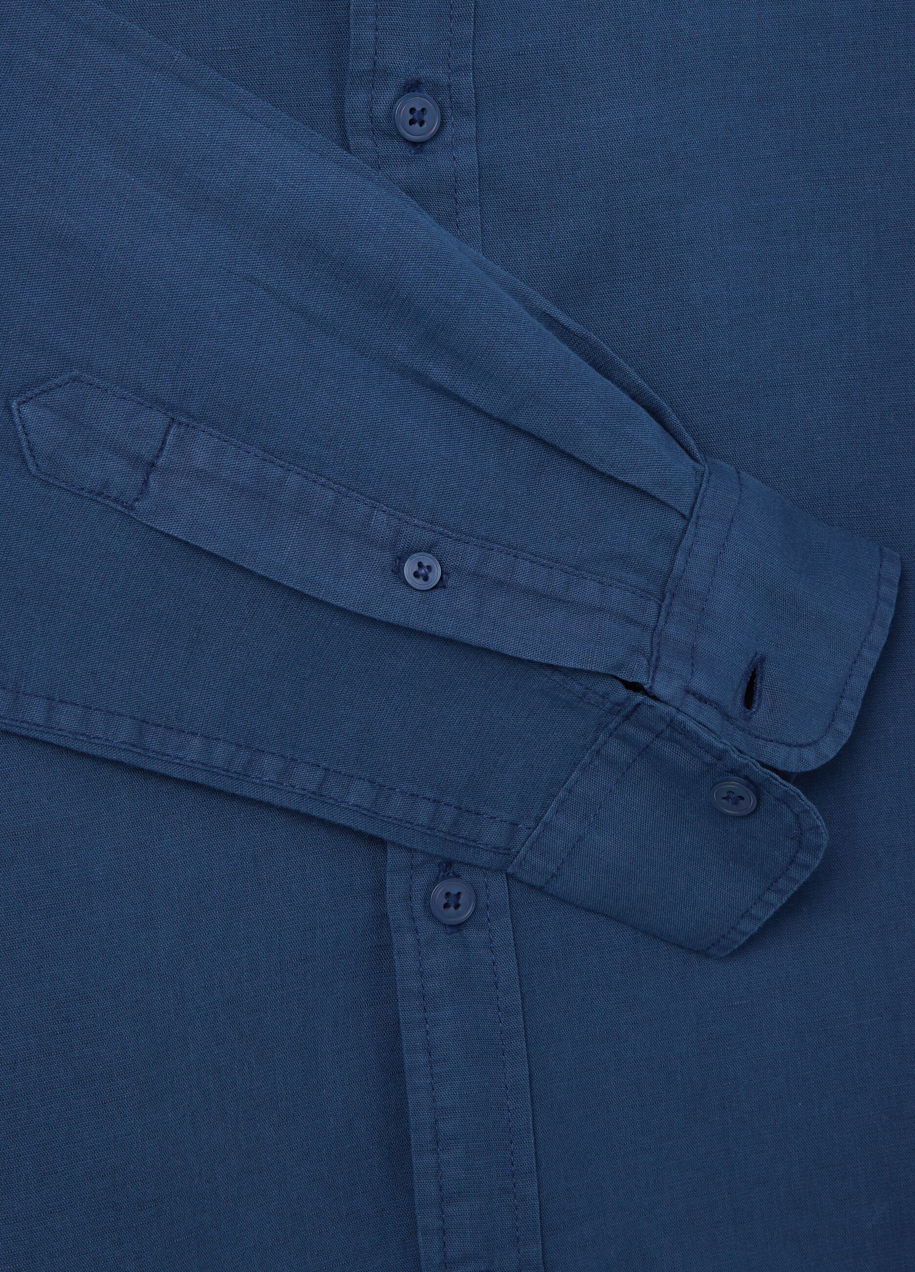 Regular blue shirt with Mandarin collar made of cotton and linen