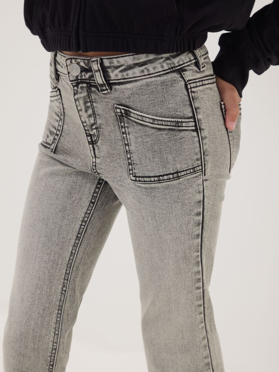 Girls&rsquo; grey flared jeans in stretch cotton_2