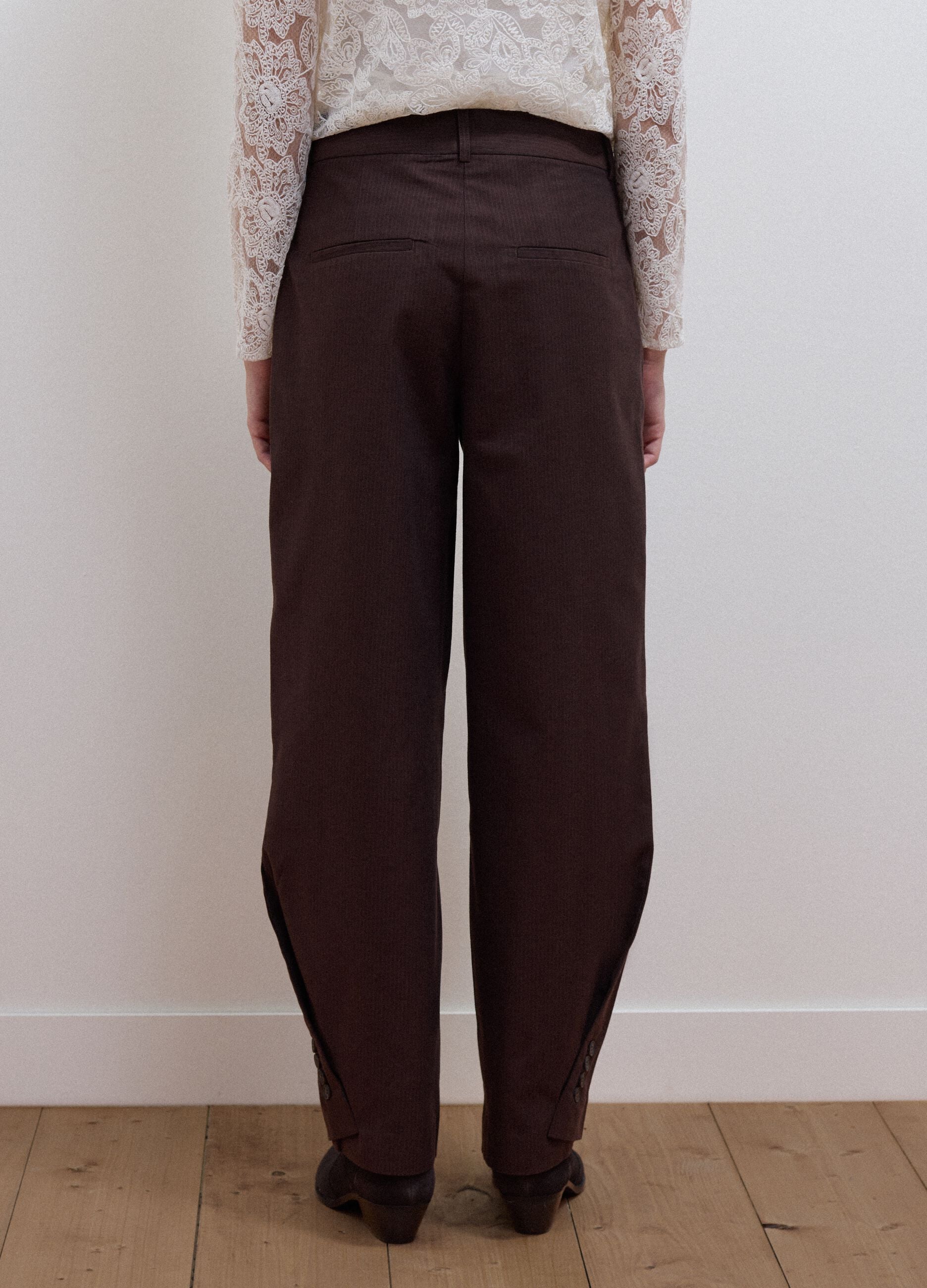 Brown pure cotton barrel-fit trousers