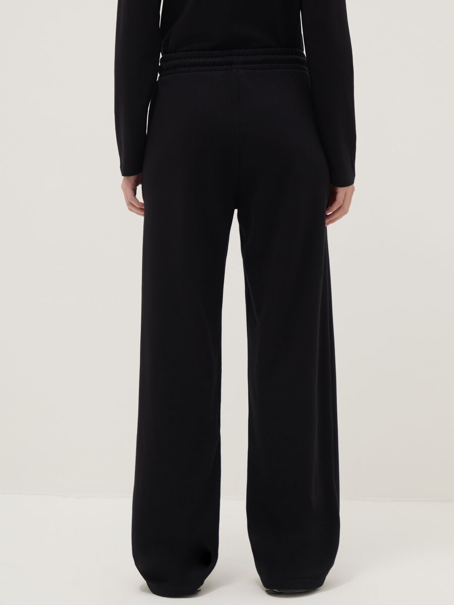 Black cotton blend regular fit trousers_2