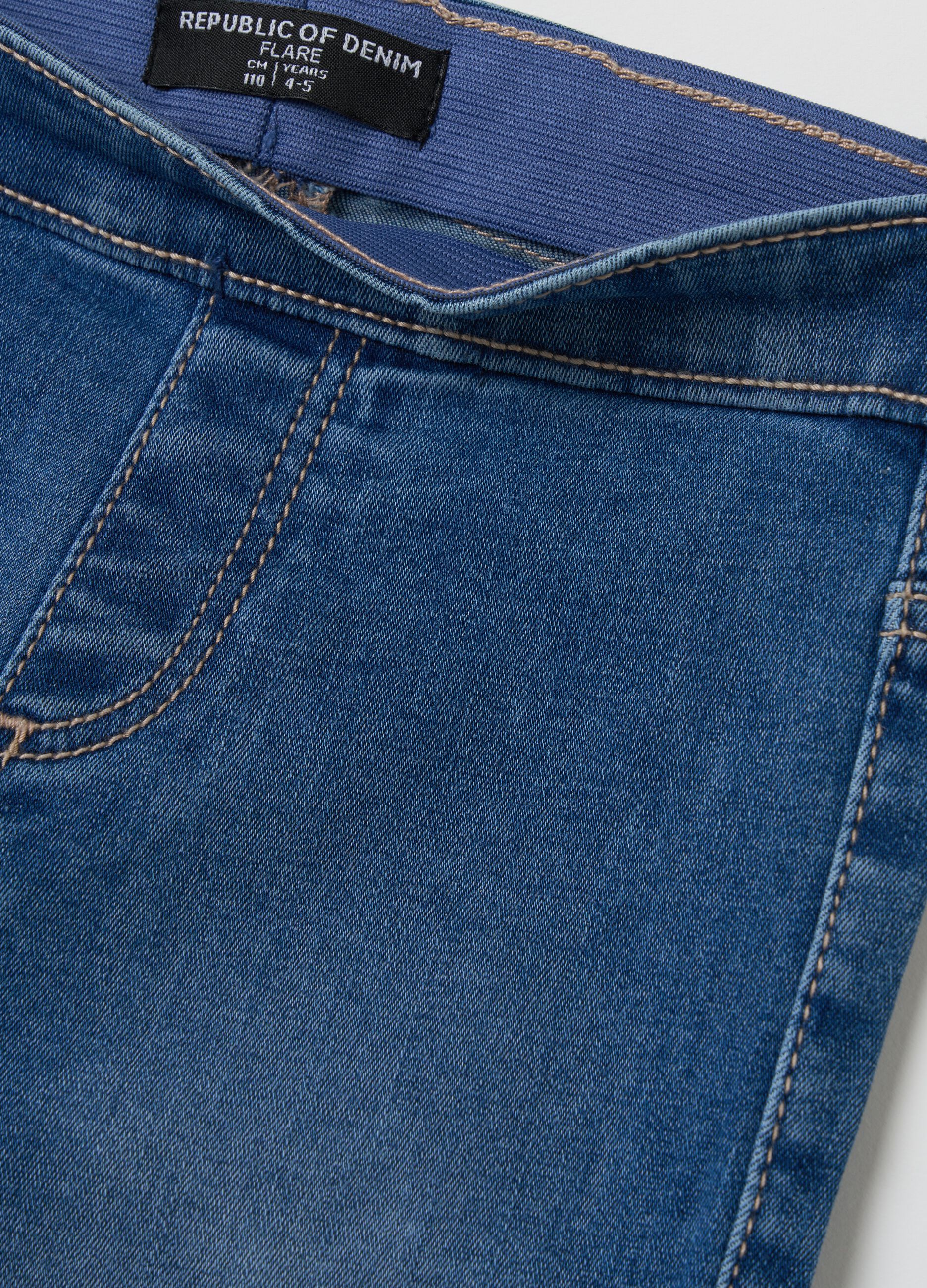 Flare-fit jeggings with pockets
