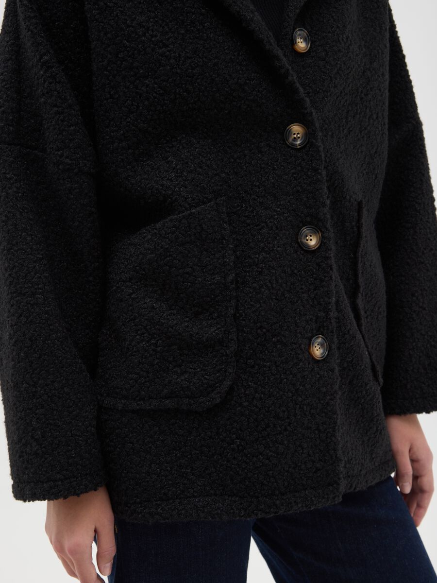 Cappotto nero regular fit con bottoni e cappuccio_3