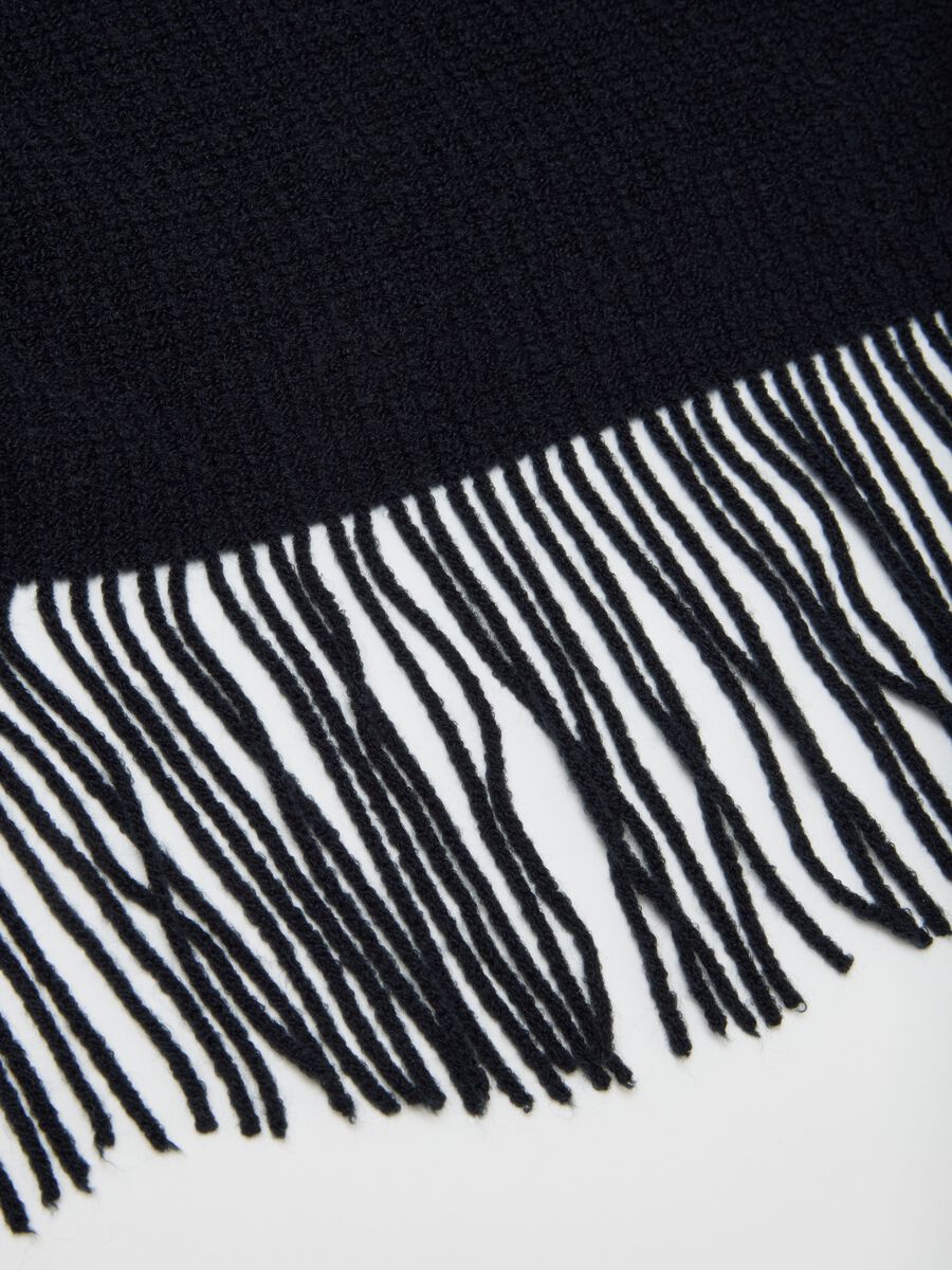 Black acrylic poncho with fringes_1