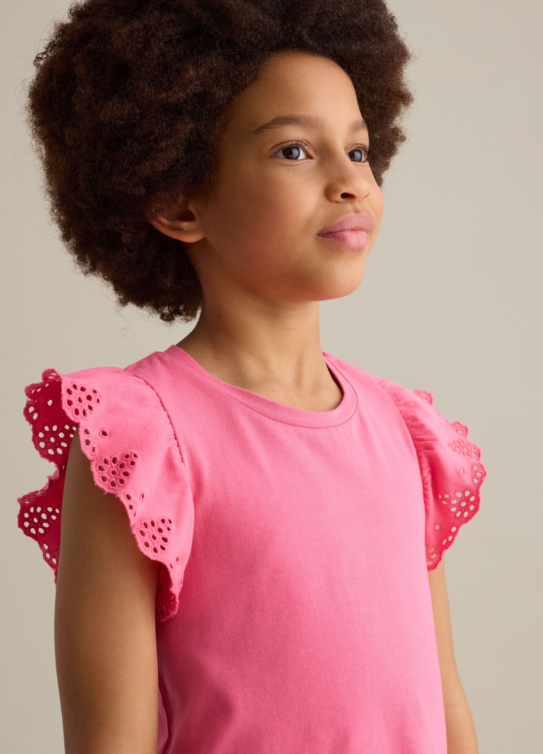 Pink stretch cotton T-shirt with broderie anglaise sleeves