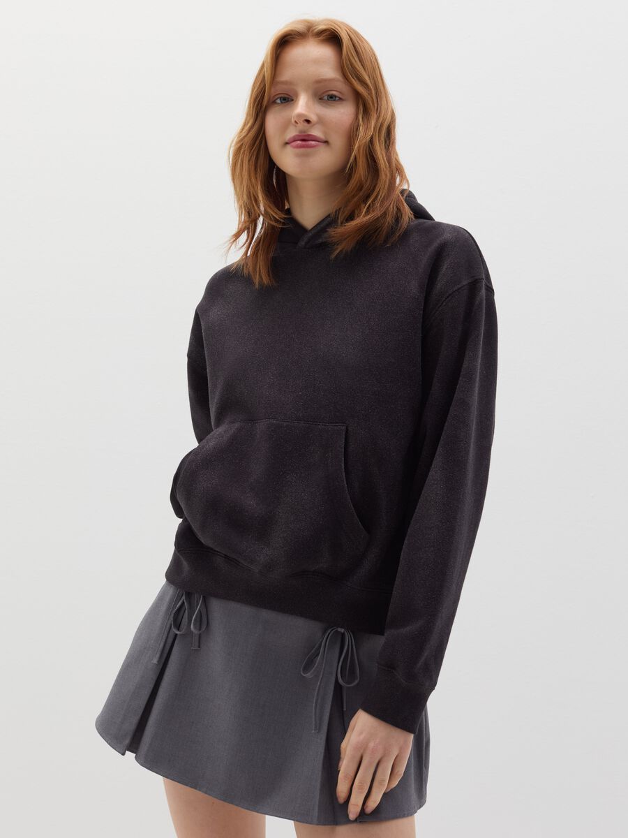 Relaxed-fit sweatshirt with hood_0