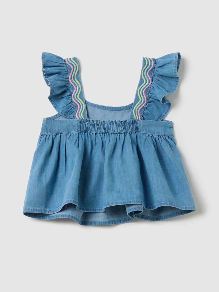 Sleeveless chambray top with embroidery_1