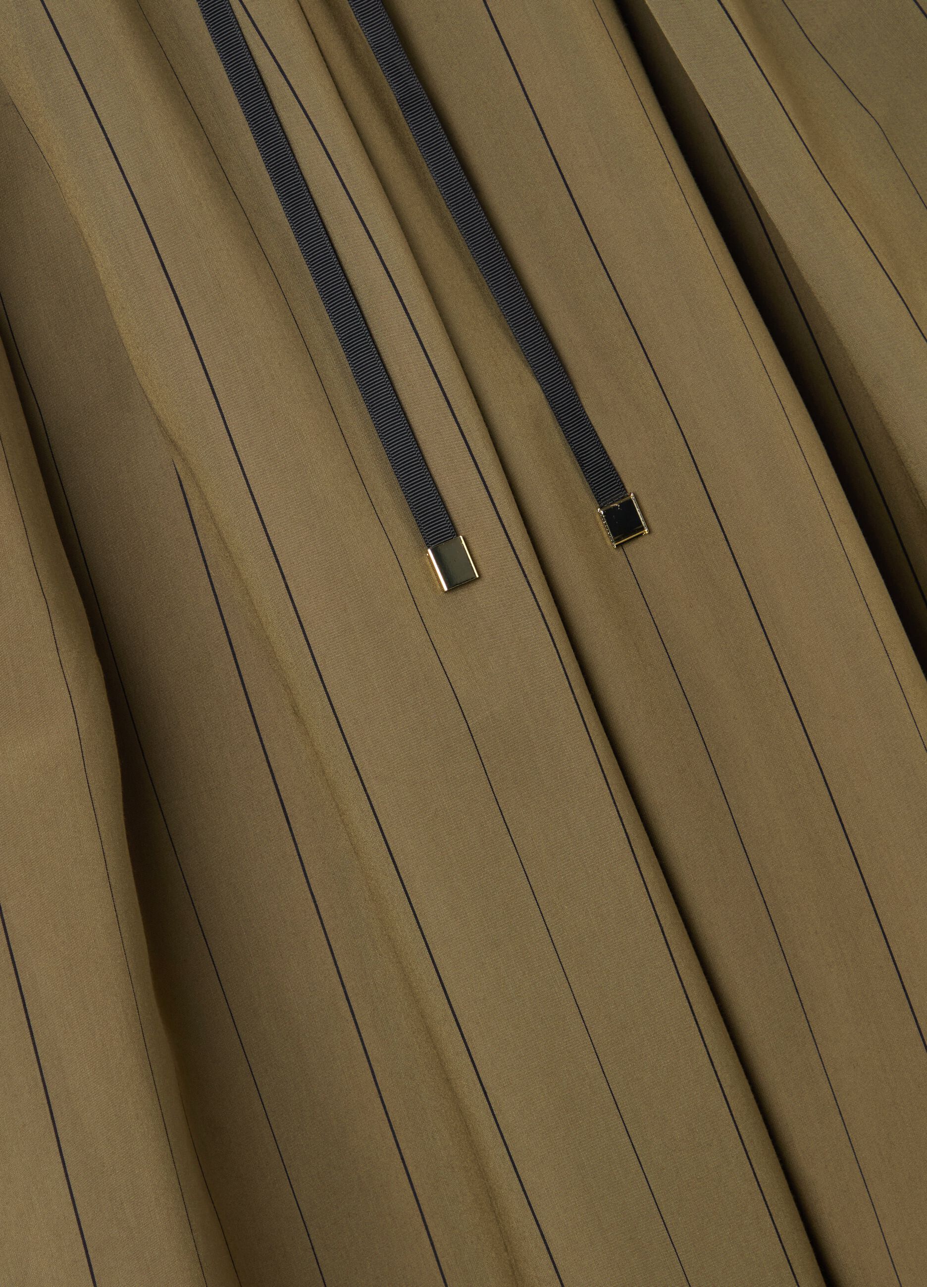 Wide-leg pinstriped trousers with darts
