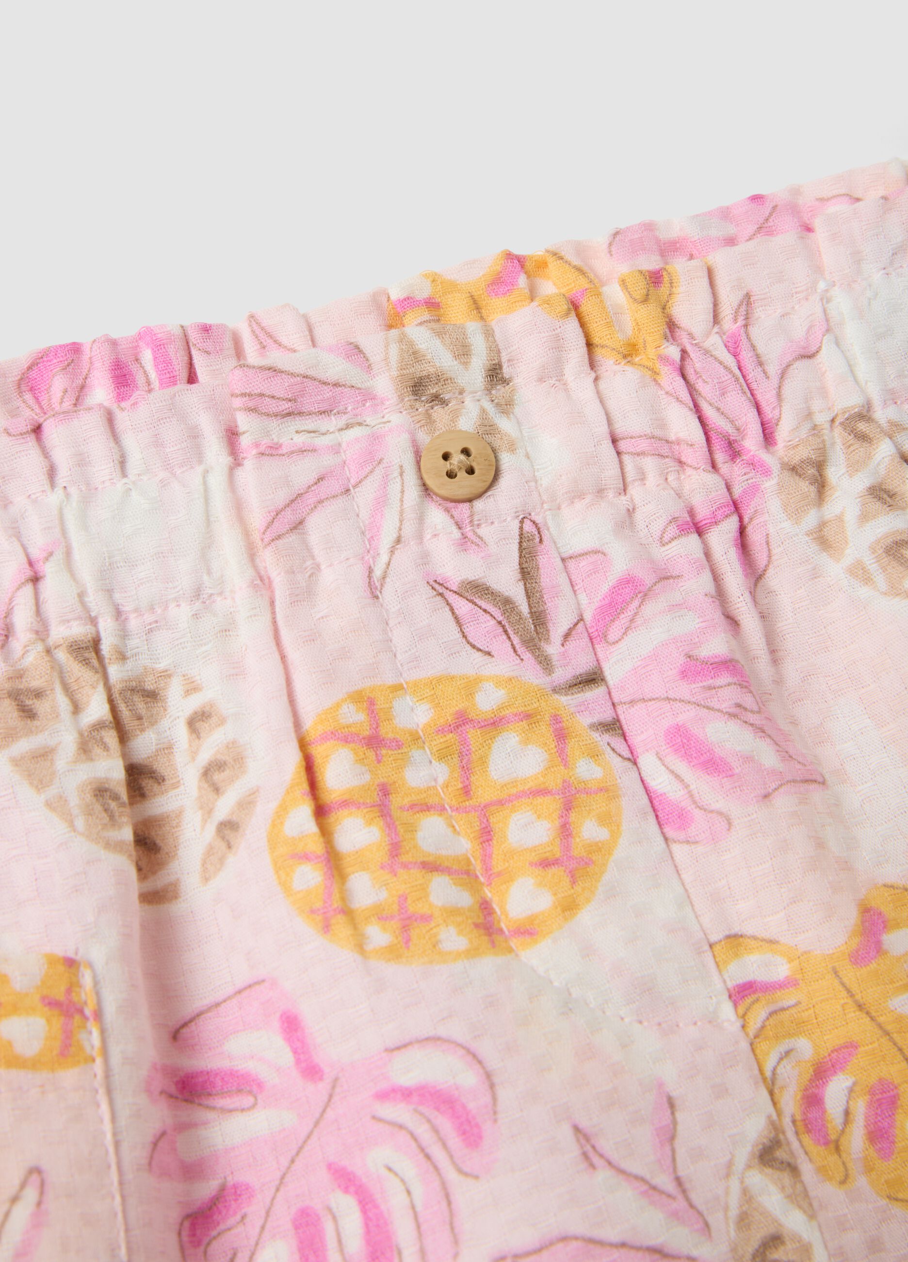 Pink pure cotton shorts with tropical print