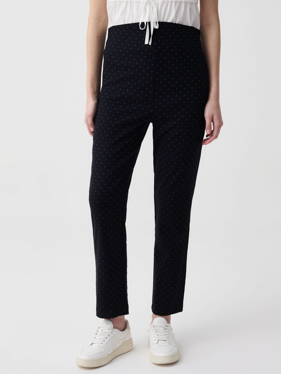 Maternity trousers with geometric pattern_2