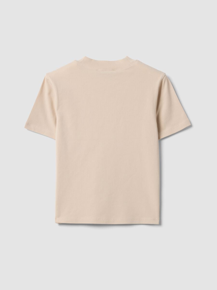 T-shirt fitted beige in cotone elasticizzato con collo rialzato_5