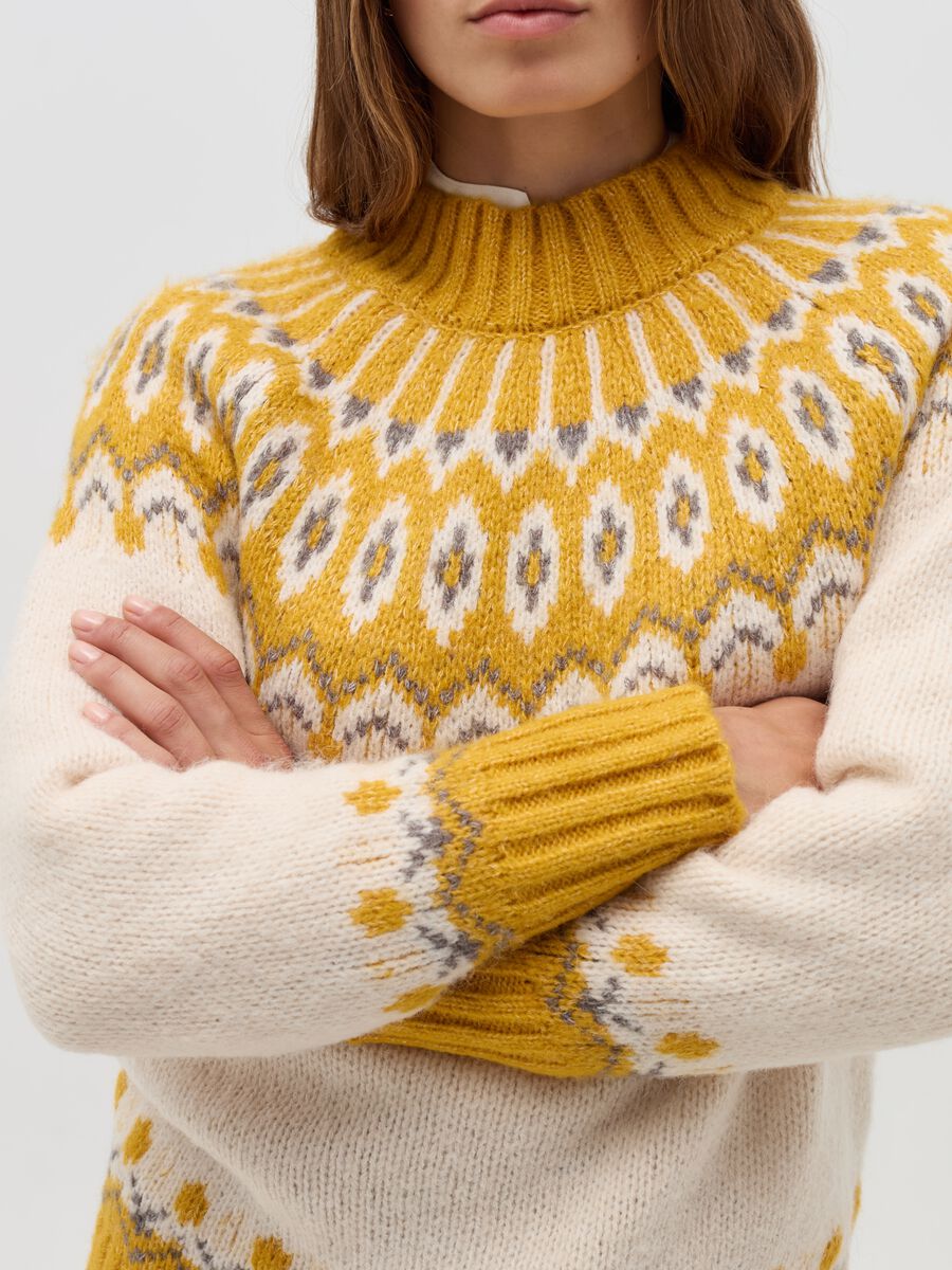 Mock neck pullover with jacquard drawing_2