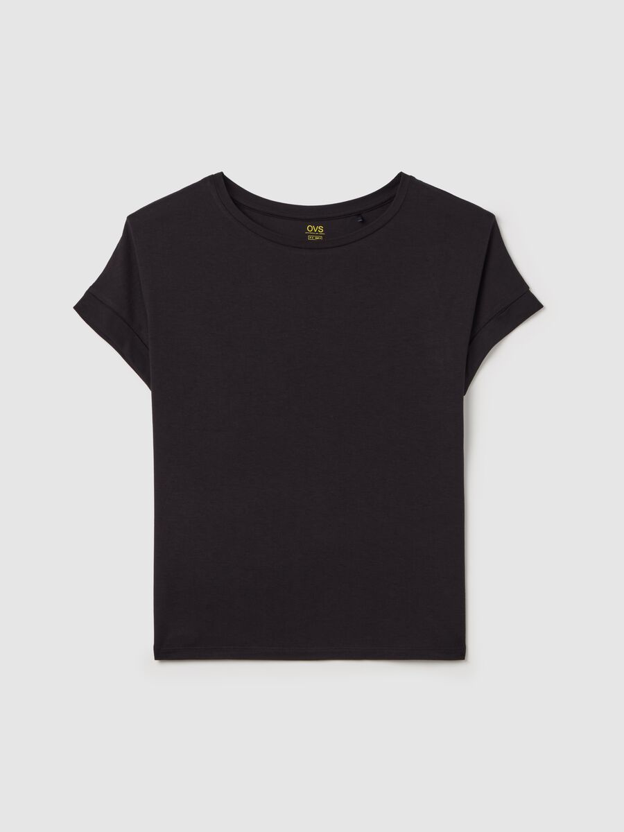 Black T-shirt with kimono sleeves_4