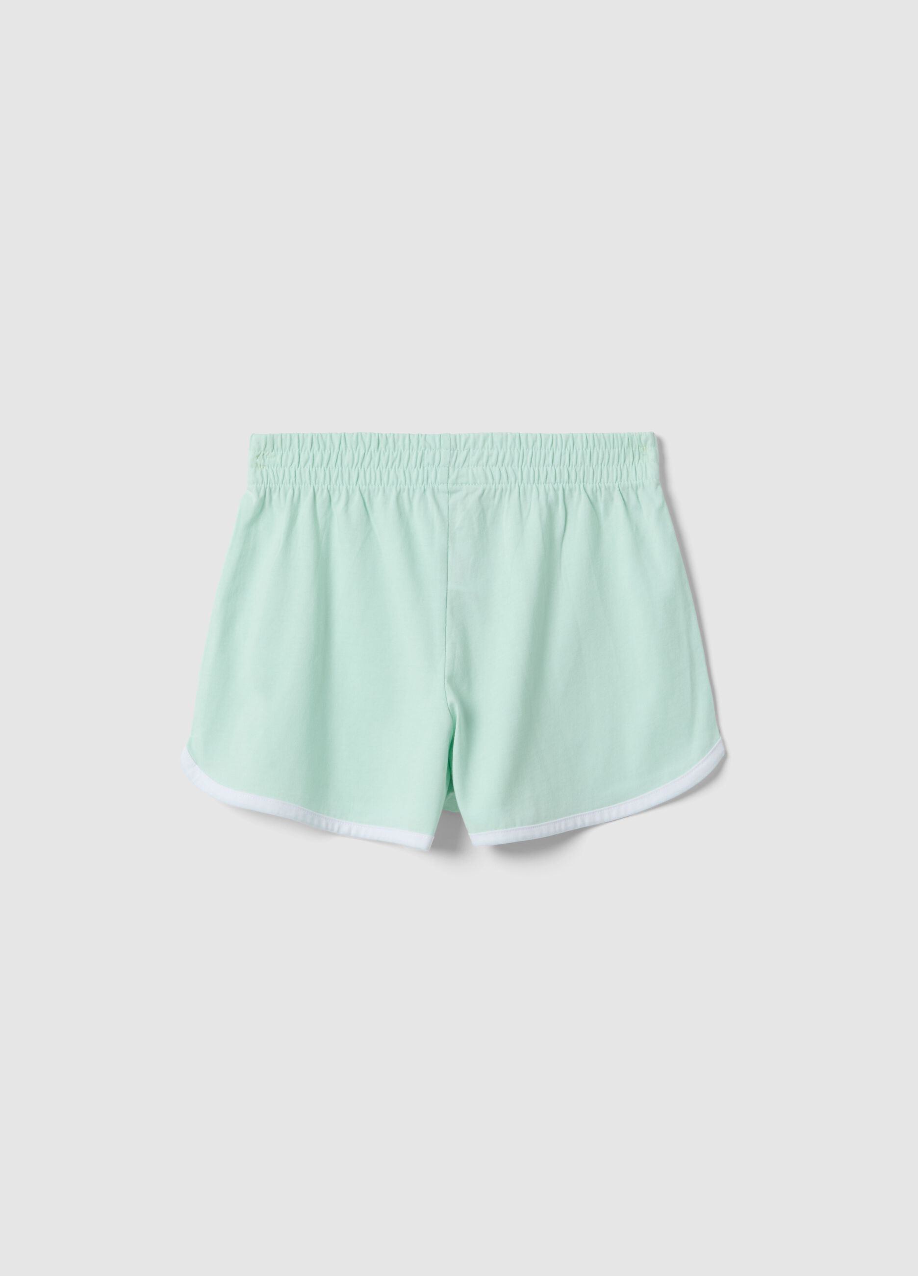 Girl's green slim fit pure cotton shorts