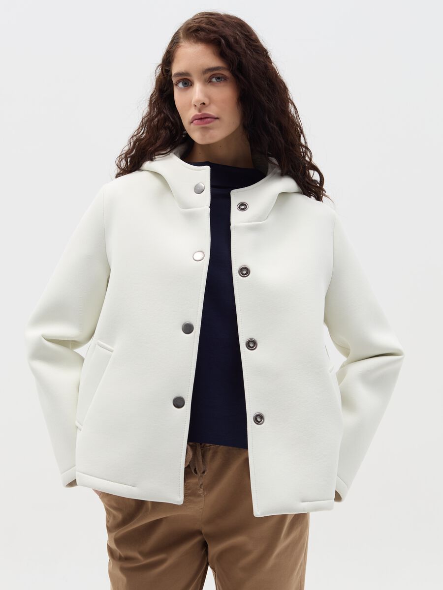 Short jacket with hood and buttons_0